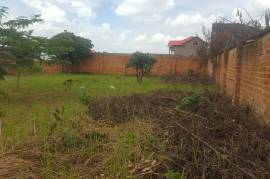 Parcelle avec chantier de maisons - Lubumbashi